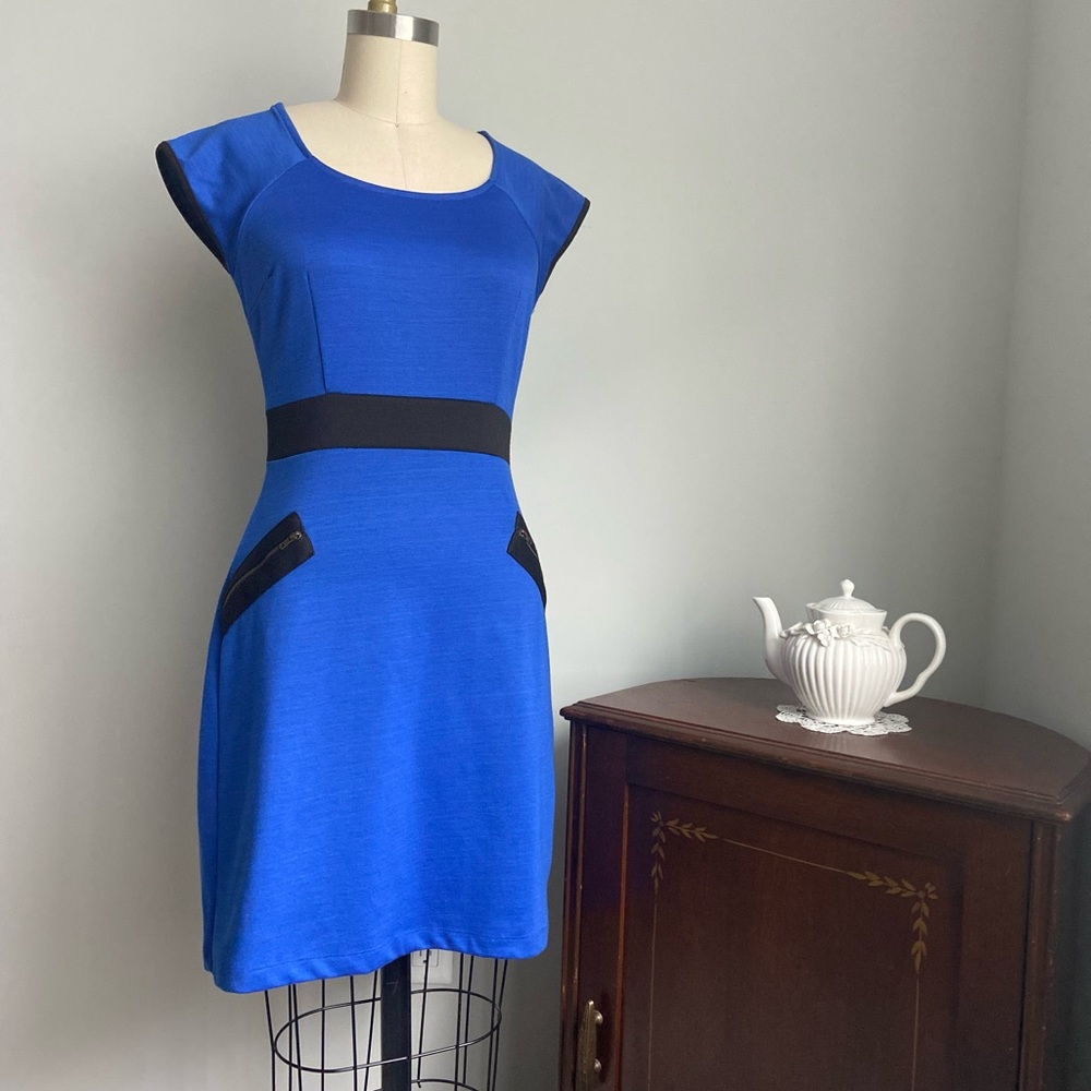 Blue and black color block fitted stretch dress faux zipper pocket party dress